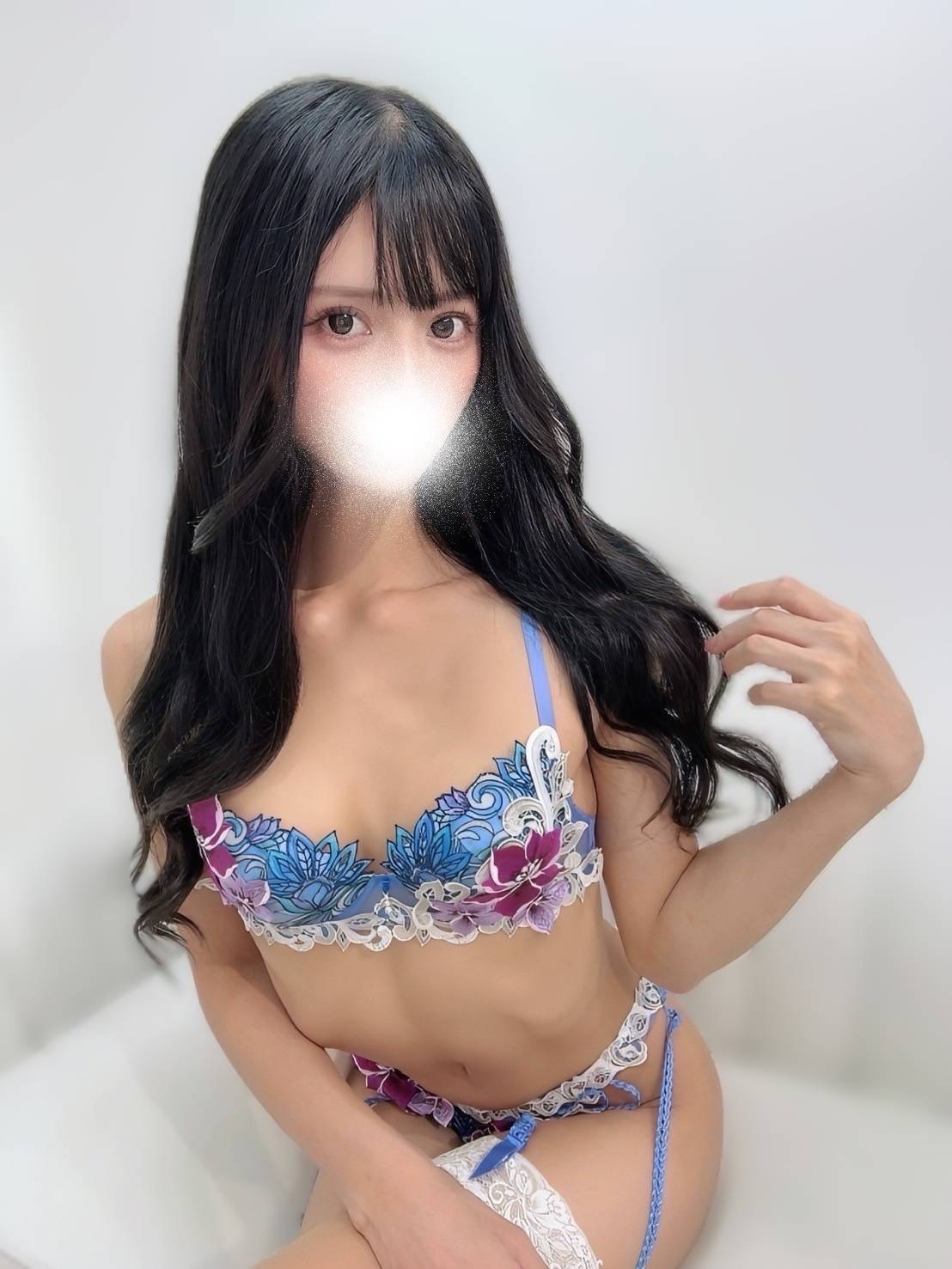 神崎 しおん